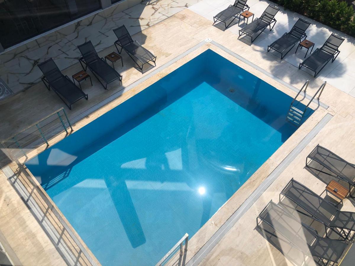 Q Business Hotels Antalya Bagian luar foto